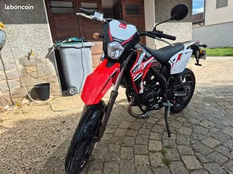 moto rieju mrt 50 cc 1ere main