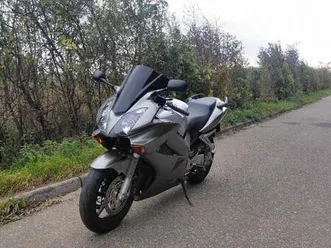 ② honda vfr800 vtec (dbs) (2001)
