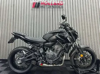 yamaha mt-07 pure black