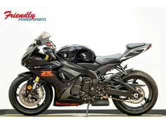 2020-suzuki-gsx-r750m