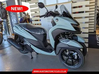 new 2025 yamaha tricity 125. zen green. £4,801 on the road (no admin fees)