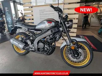 new (25 model) yamaha xsr125 legacy. silver. £5,351 on the road (no added fees)