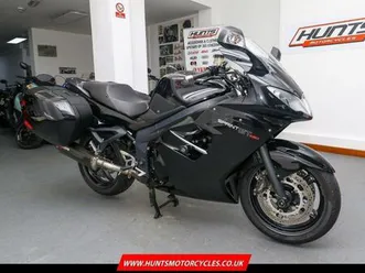2012, '12 reg. triumph sprint gt 1050 abs. r&g protectors, scorpion pipe. £3,995