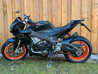 aprilia tuono 1000 v4 aprc mit zubehör