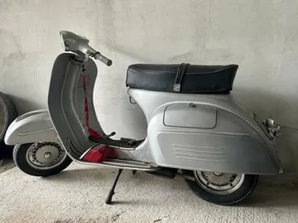 vespa sprint 150 silber o-lack