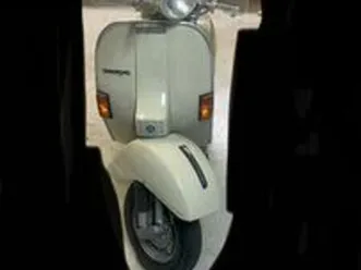 vespa p200e