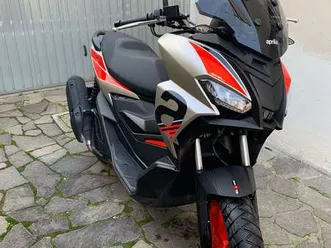 aprilia sr gt 200 sport argento