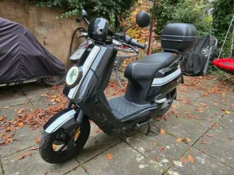 niu ngt 80km/h mit massivem topcase und wenig km