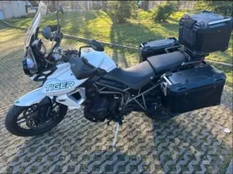 triumph tiger 800 xrx – 2018 – 22 000 km – excellent état