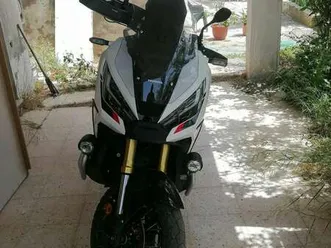 honda x-adv bianco