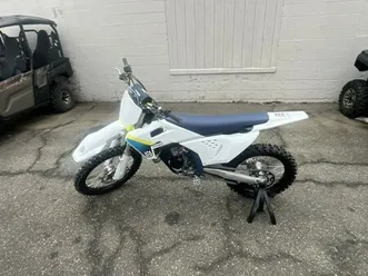 2025 husqvarna® tc 125