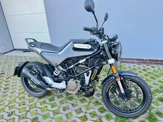husqvarna svartpilen 125 zánovní motocykl