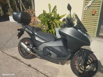 scooter moto 700 intégra