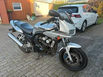 yamaha fzs 600 fazer