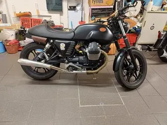 ② moto guzzi v7
