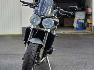 triumph street triple r