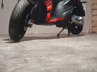 scooter aprilia