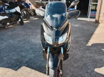 yamaha - xmax 250