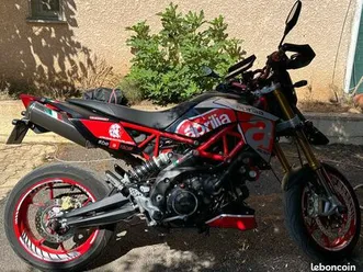 aprilia dorsoduro 900