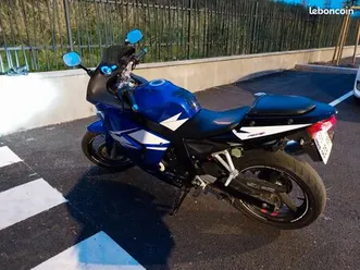 daelim roadsport 125r