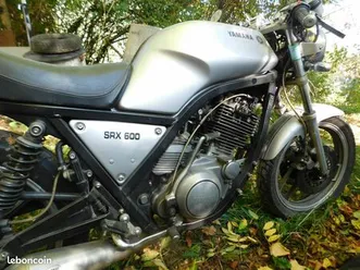yamaha 600 srx