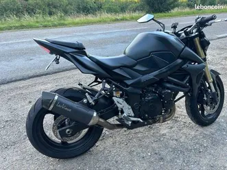 suzuki gsr 750