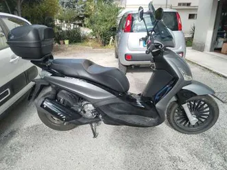 piaggio beverly 300 argento