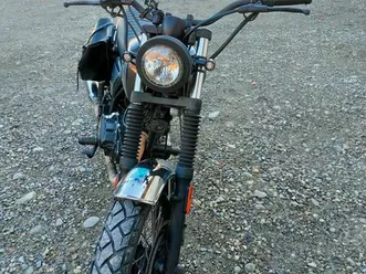 moto brixton cromwell