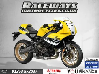 yamaha xsr900 roadster/retro (2016 - ) 890 cc