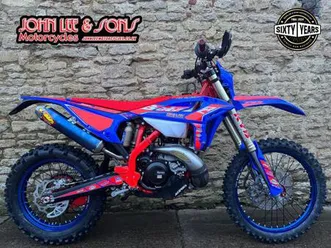 beta rr300 2t racing enduro bike, 2026 jl special mkii, fully loaded machine