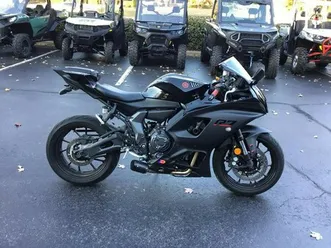 2024 yamaha yzf-r7
