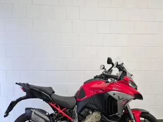 ducati multistrada v4 s radar, schmiederäder,