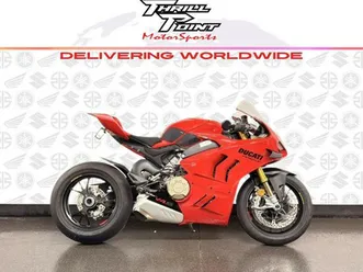 2024 ducati panigale v4 s red