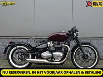 triumph bonneville bobber rood