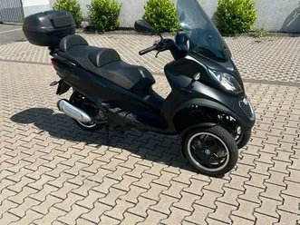 piaggio mp3 300 lt mit nur 8300 km in schwarz matt mit abs