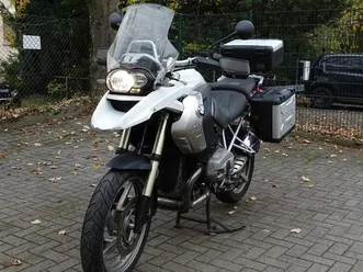 bmw 1200 gs (mit tieferlegung, koffern, topcase)