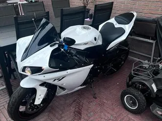yamaha r1 rn22