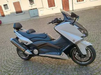 yamaha tmax 530 bianco