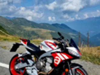aprilia tuono 660 factory