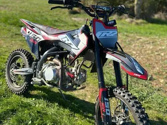 vend moto 150 crz bw