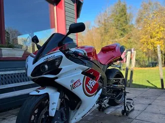 yamaha r1 2008 lucky strike