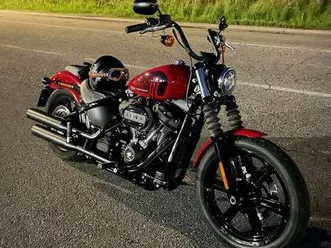 harley-davidson softail street bob 114 rosso