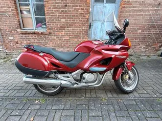honda deauville nt 650 v