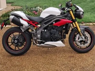 triumph speed triple 1050 r abs 2016