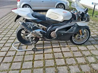 aprilia rsv 1000rr