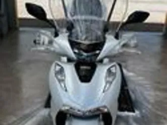 scooter honda shi 150 con abs