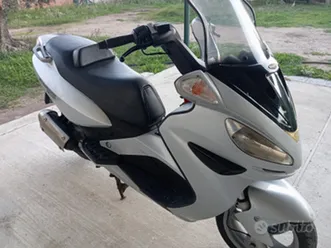 malaguti madison 200 cc