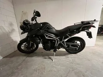 triumph tiger 800 abs nero