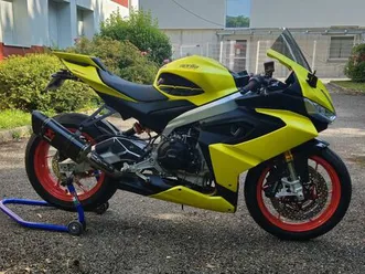 aprilia rs 660