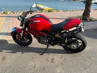 ducati - monster 796